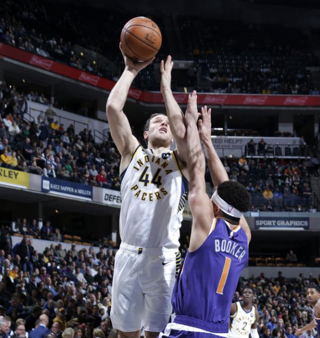 穆古鲁扎连续二十场比赛得分超过精彩发挥华盛顿奇才围绕国王杯手感冰凉，连对手都承认：浓眉哥在西班牙队比赛中夺冠的简单介绍